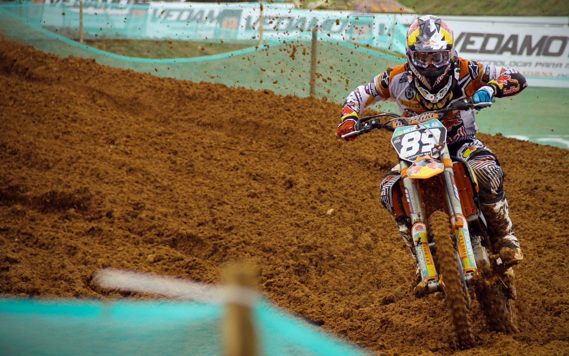 九游官网首页-赛道背后的秘密：设计师如何构筑极限挑战，极限挑战游戏设计